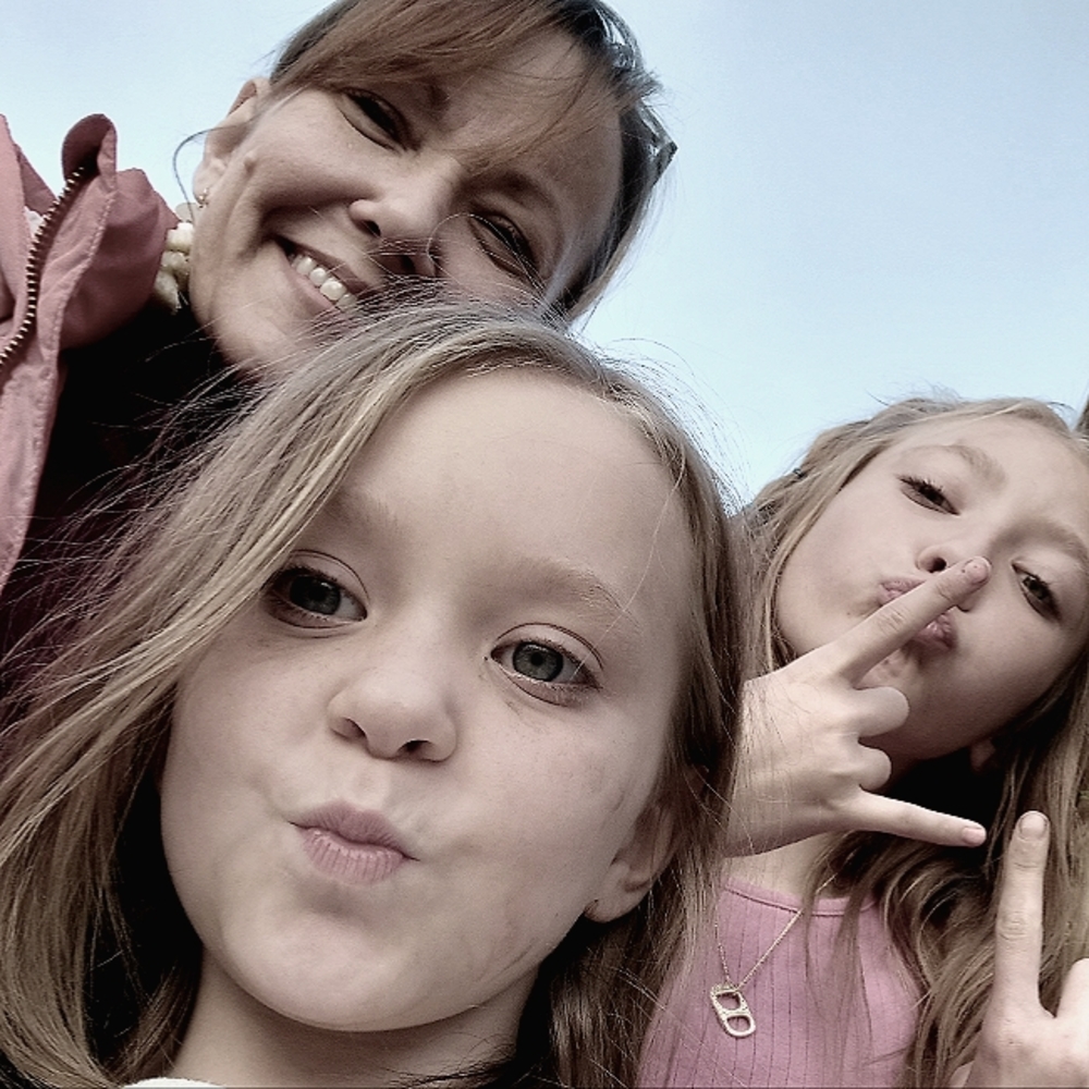 Meet your Posher, Emily... I'm selling just about everything!